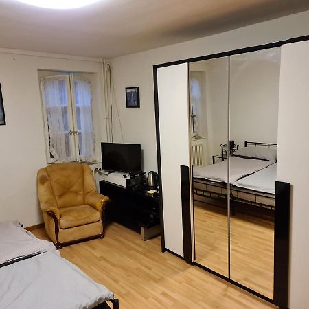 Auberge De Ballens Eksteriør bilde