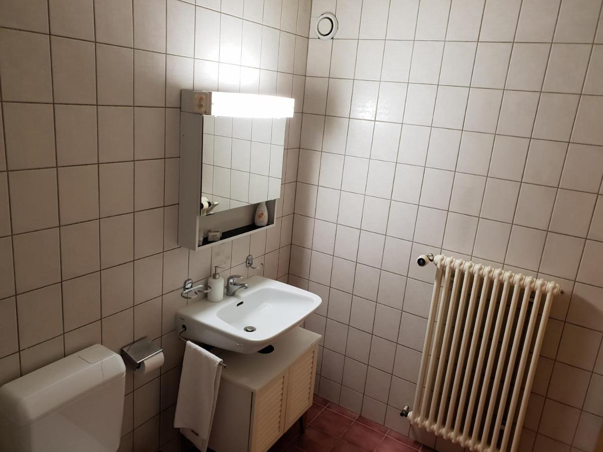 Auberge De Ballens Eksteriør bilde