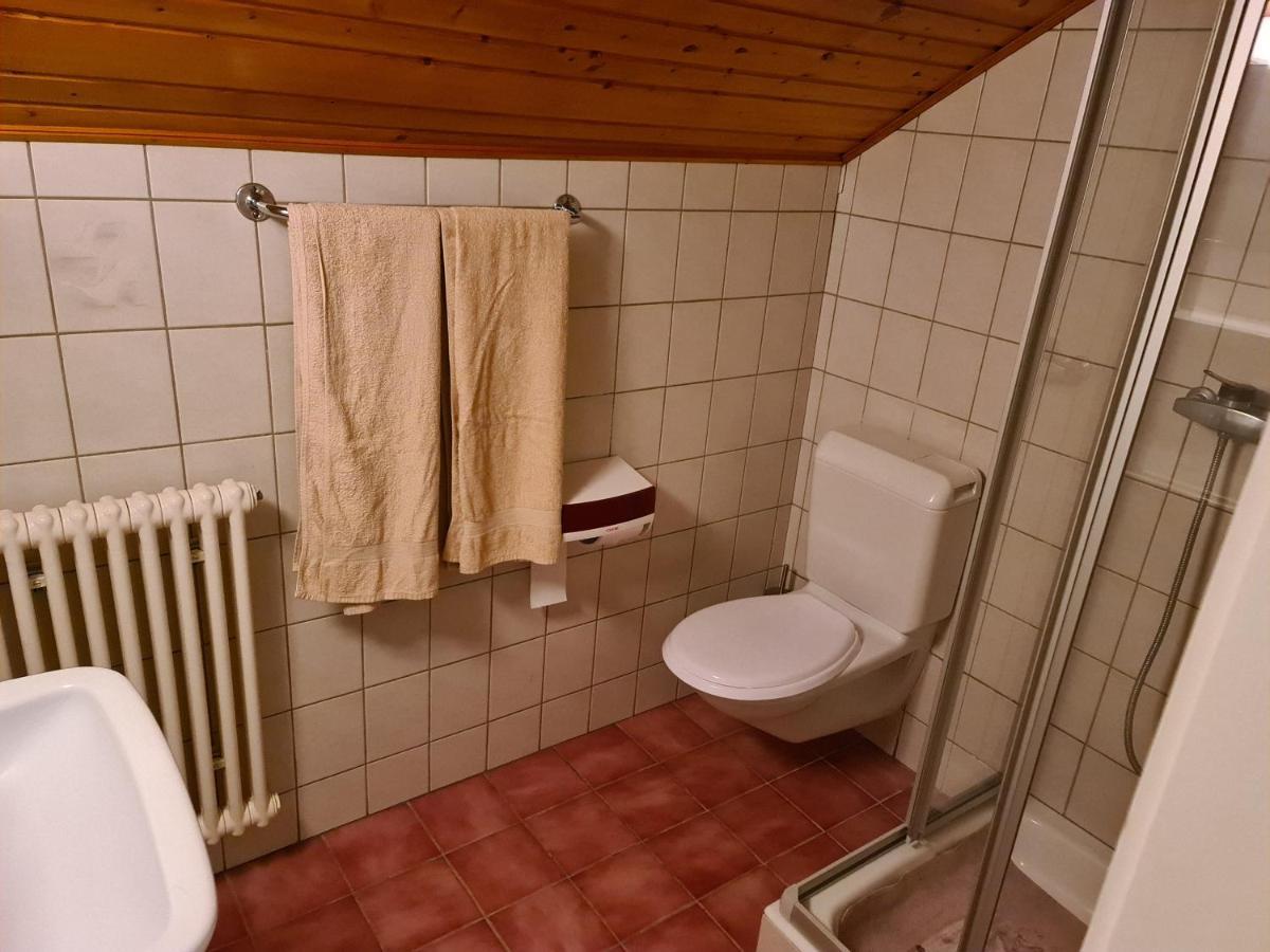 Auberge De Ballens Eksteriør bilde