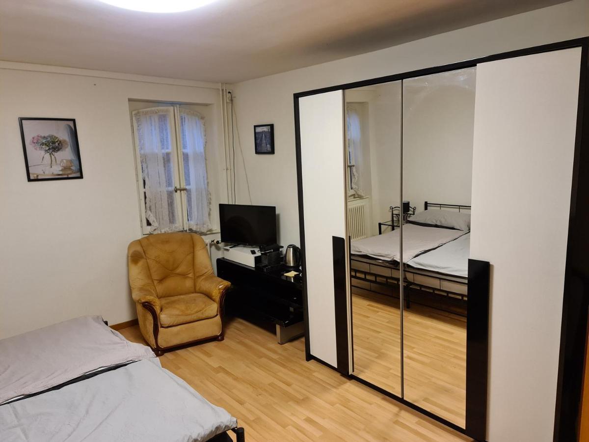 Auberge De Ballens Eksteriør bilde