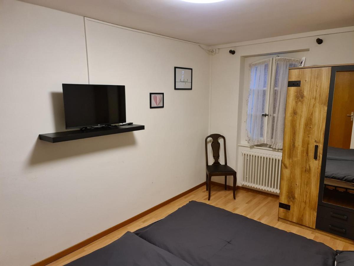 Auberge De Ballens Eksteriør bilde