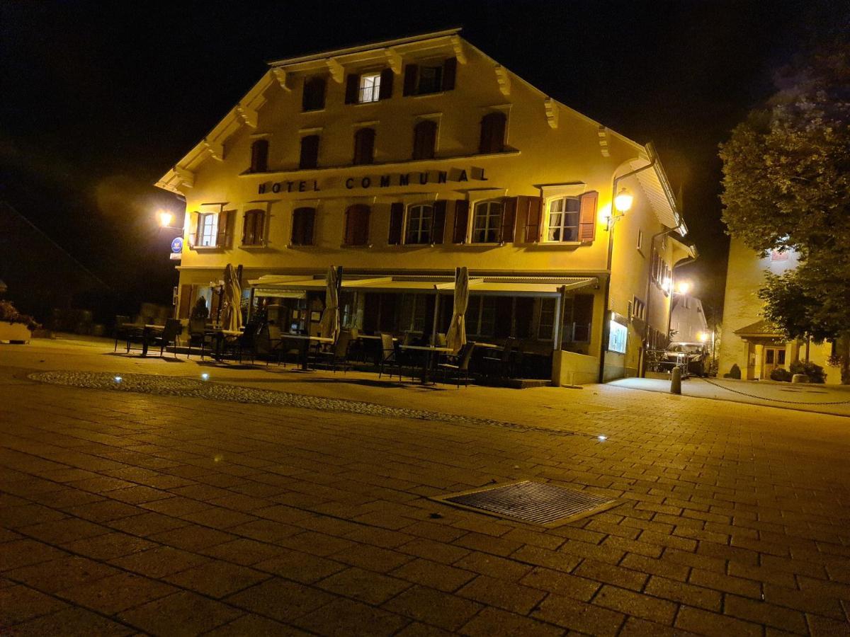 Auberge De Ballens Eksteriør bilde